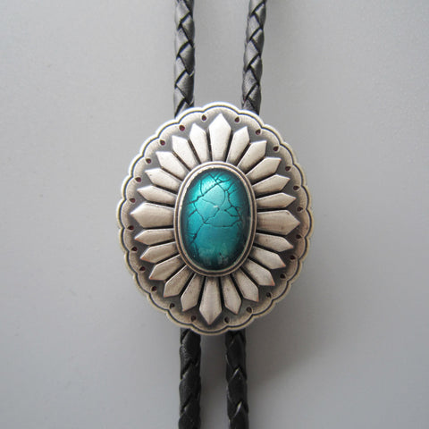 Silver Plated Celtic Oval Bolo Tie